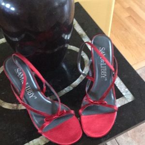Sam and Libby strapped sandals size 8M